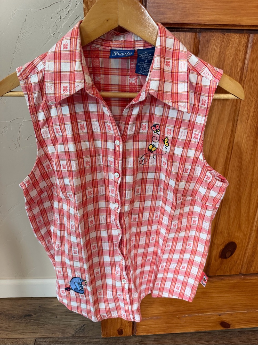 Vintage Disney Pooh Red Plaid Sleeveless Button Down embroidered shirt Eeyore M